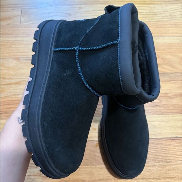 Koolaburra | Mini Hybrid Faux Shearling Platform Bootie - Picture 6 of 8